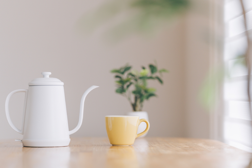 a teapot and a tea cup