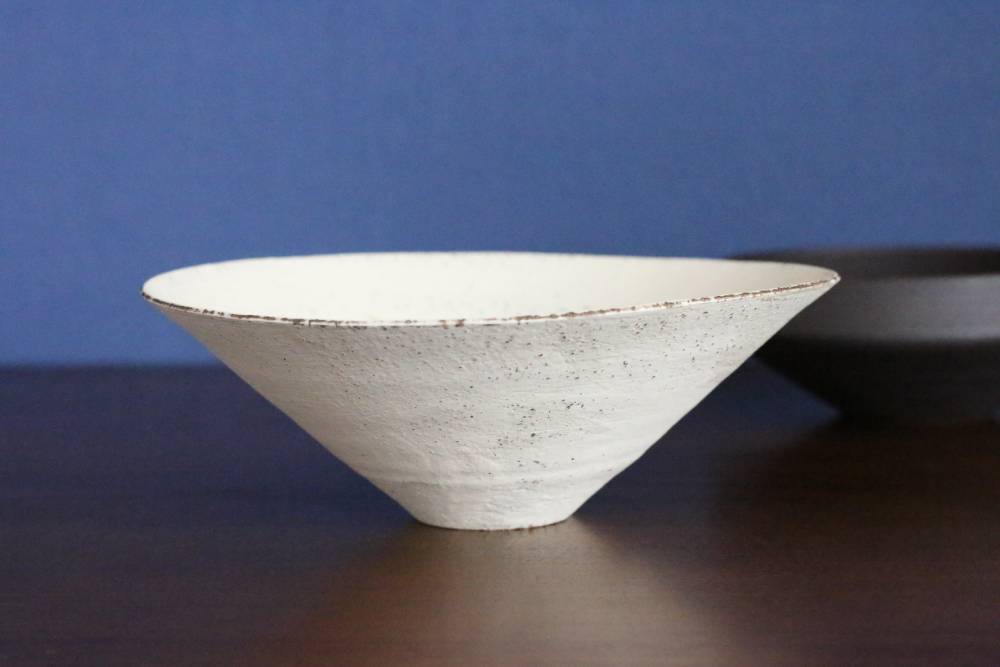 Akihiro Nikaido's white bowl